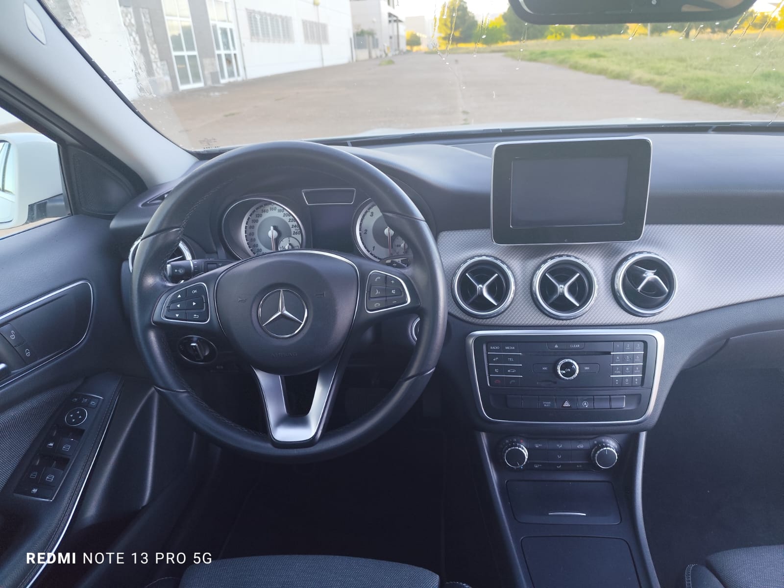 Mercedes Benz GLA 200D 136CV URBANO - imagen 5